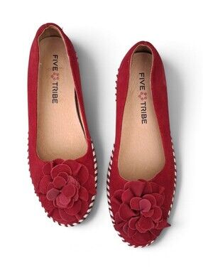 FIVE TRIBE Joyful Bloodstone Suede Flats/Shoes - Size 8